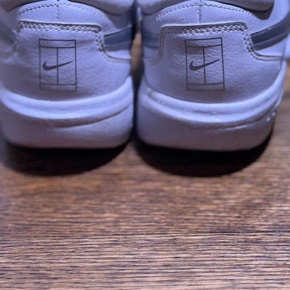 Nike Court Zoom Lite 3 Shoes White and Silver Sz 8 - Picture 4 of 7